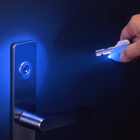 旭電機化成株式会社・・・自社ブランド「スマイルキッズ」スマイル